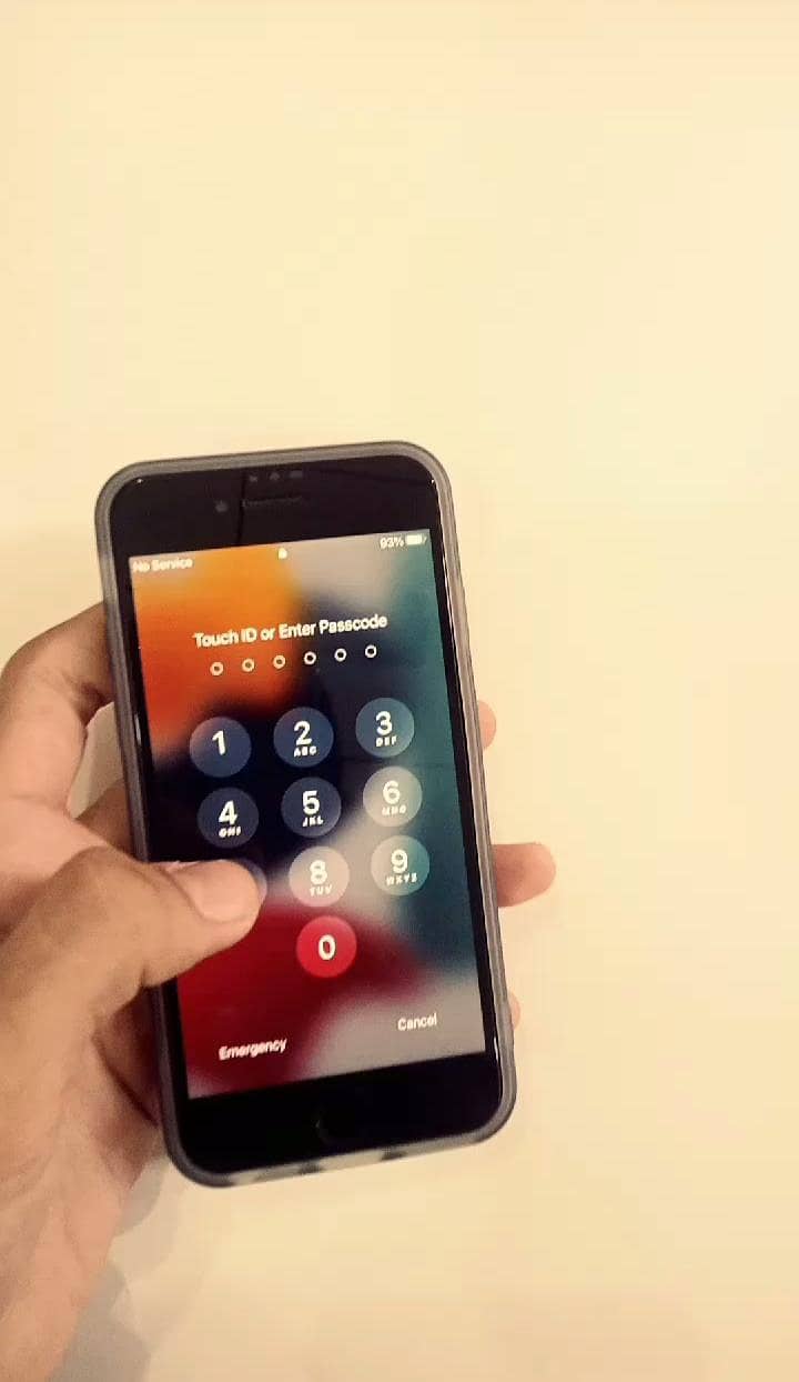 Apple iPhone 7 3