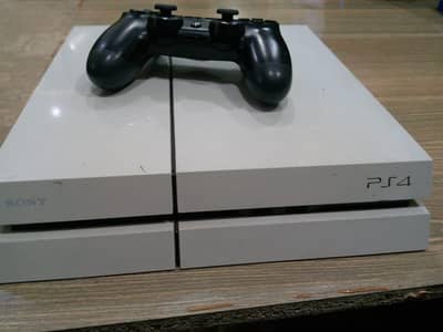 PS4 fat (white) jailbroken in in good condition with controller