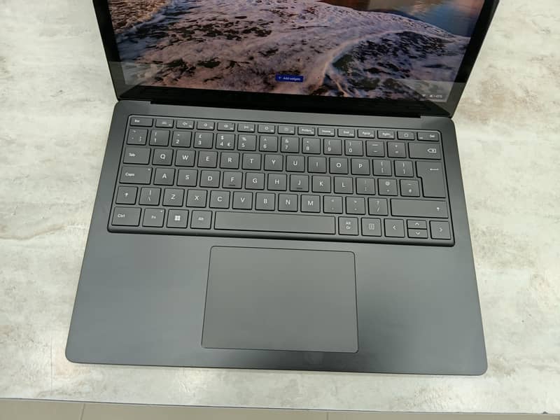 surface  Laptop  5 1
