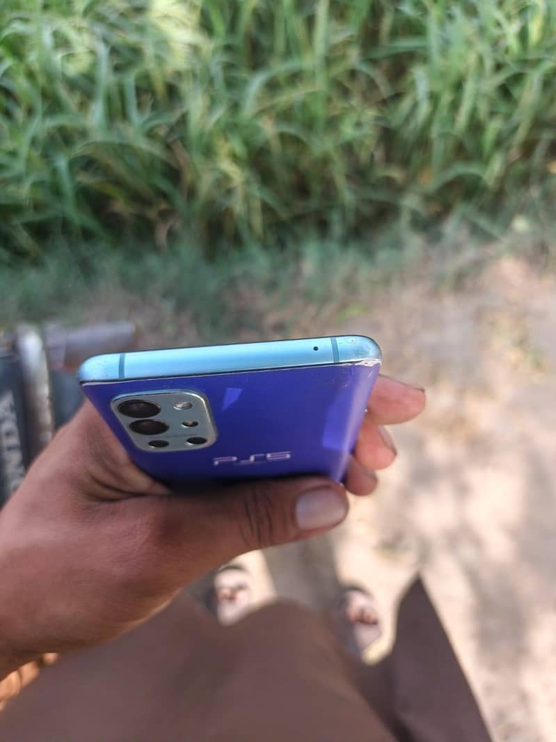 One Plus 9r 4