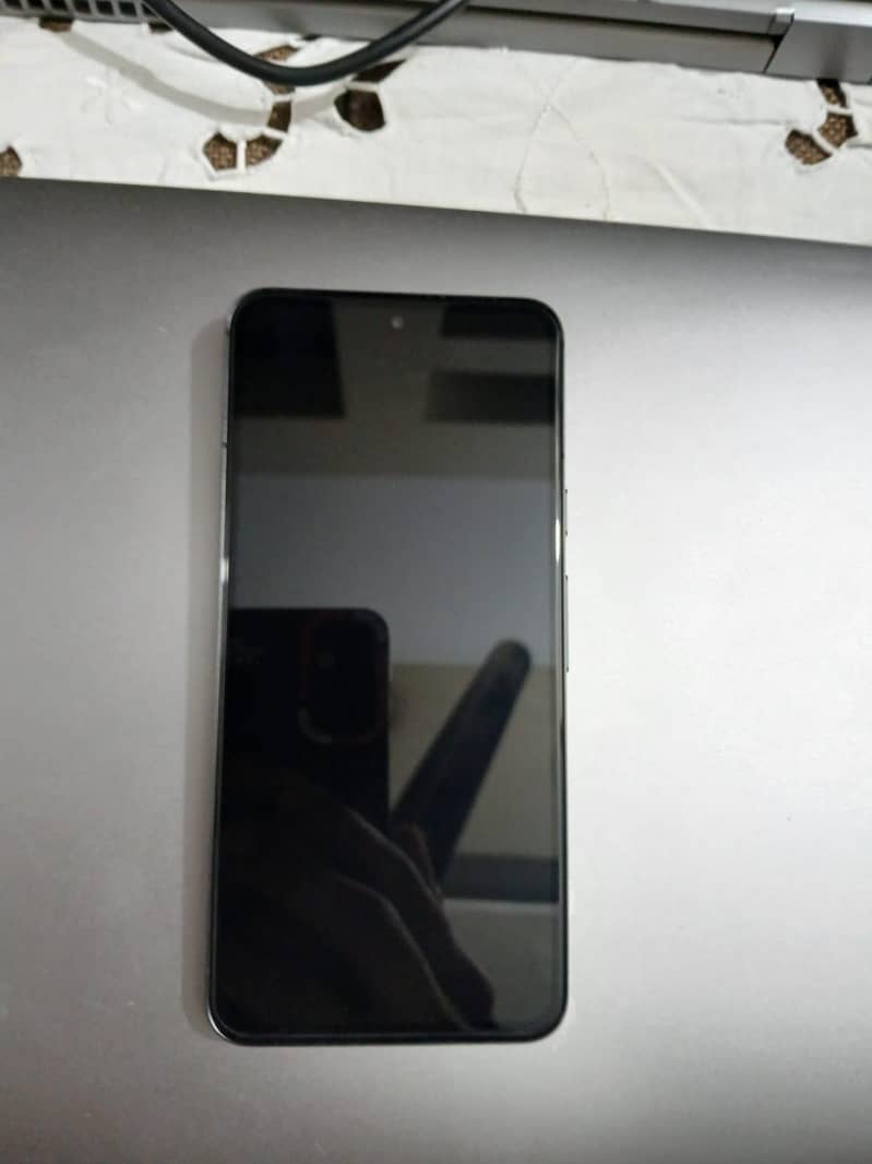 Google Pixel 8 6