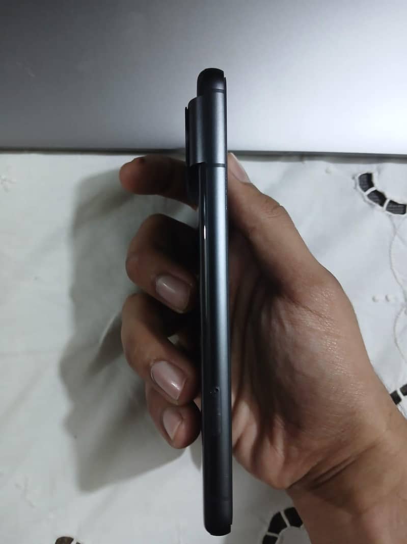 Google Pixel 8 7