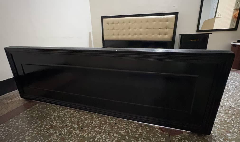 Queen size double Bed with side table 3