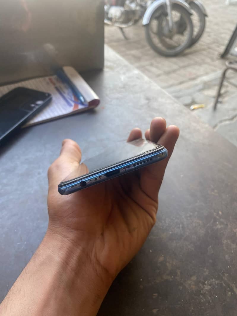 Vivo V21e 2