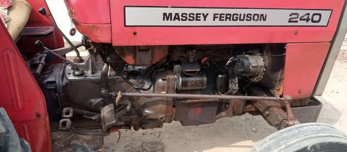 Massey Ferguson 240