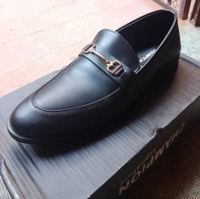 Original Champion Signature Leather Shoes | Size 7 / 40 | Like New