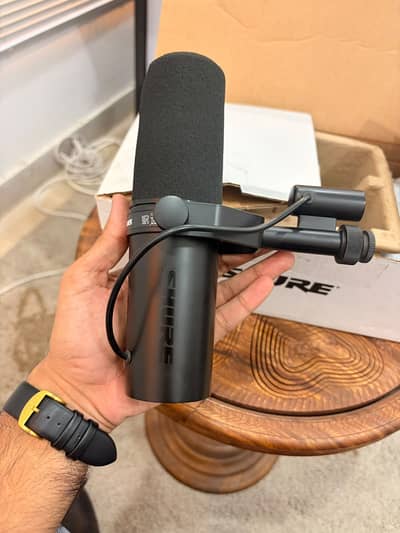 Shure SM&db Mic for Urgent sale