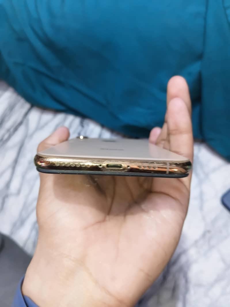 Apple iPhone X 1
