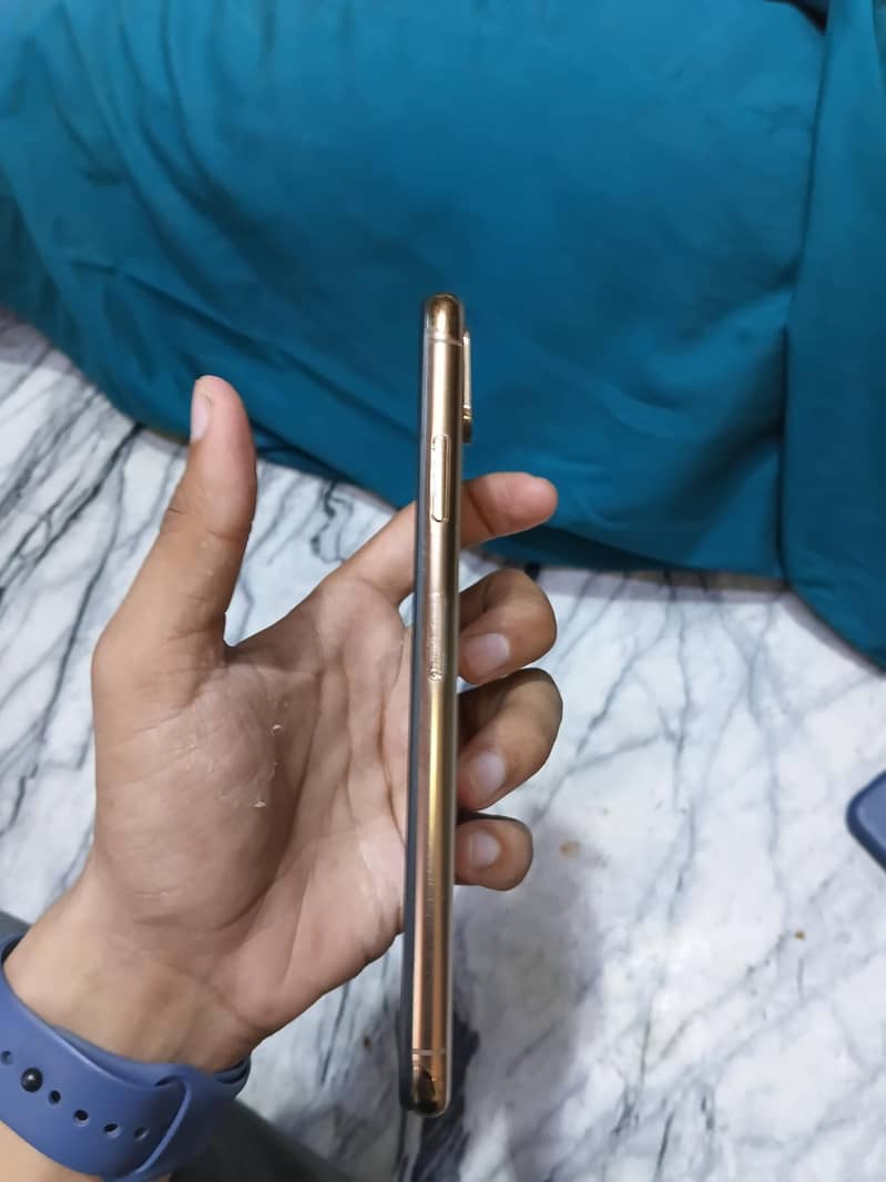 Apple iPhone X 2