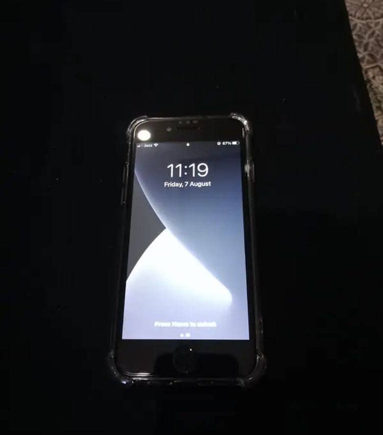 Apple iPhone 7 1