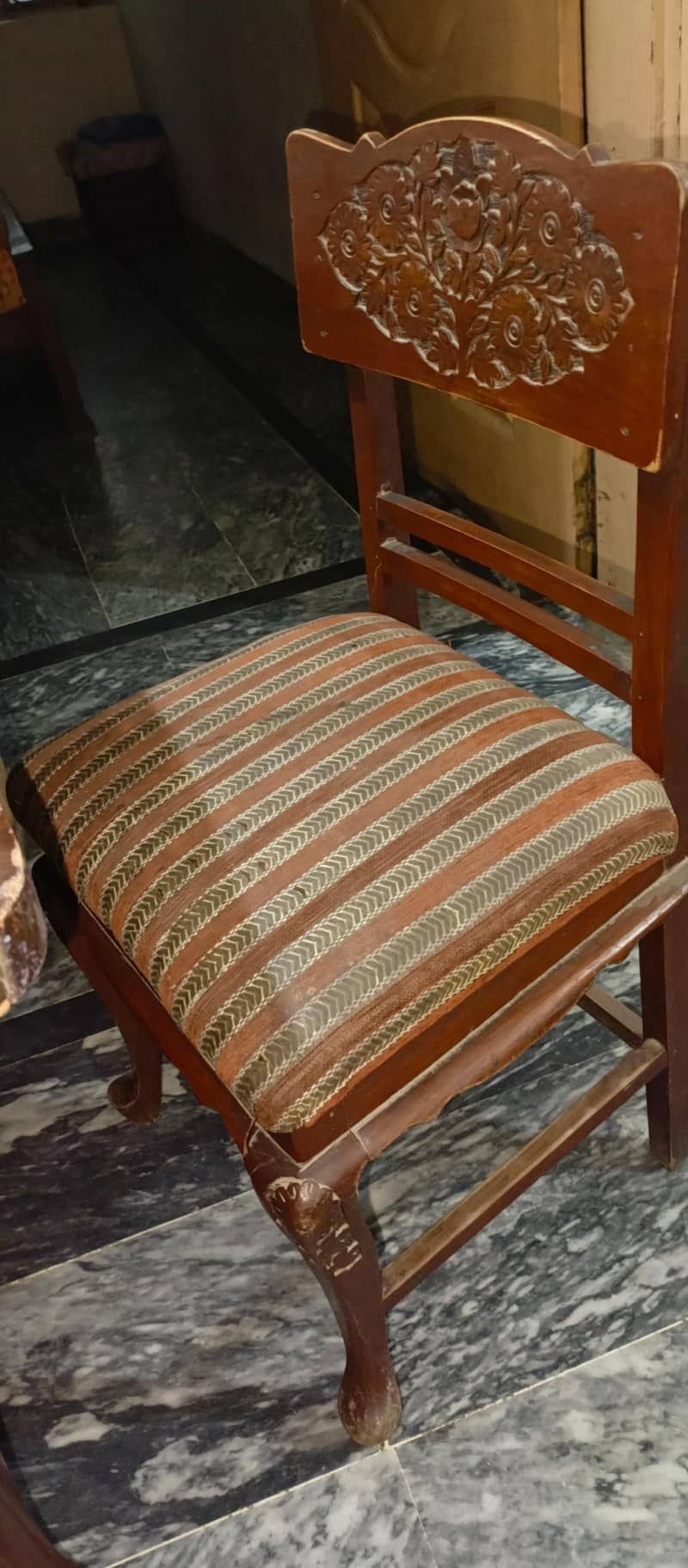 dining table 0