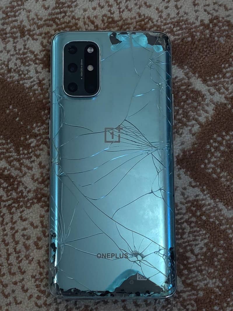 One Plus 8T 6