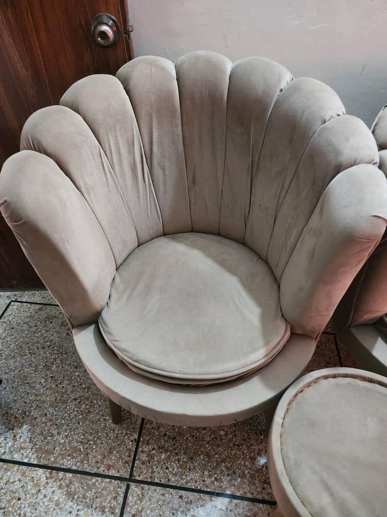 sofa set + table 0