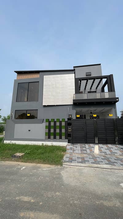 6.25 Marla Corner House For Sale In Park Avenue Gia Bagga Lahore | Owner Build Brand New House