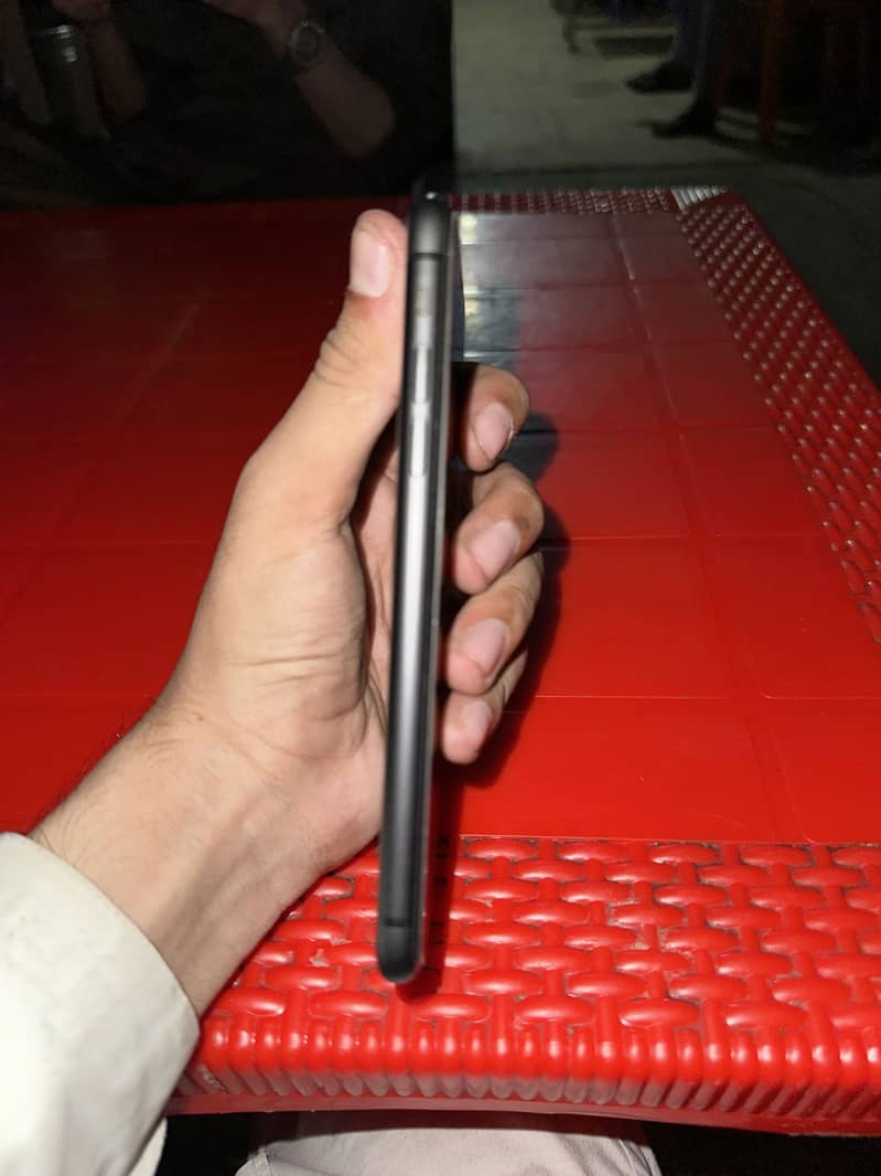 Apple iPhone 11 2