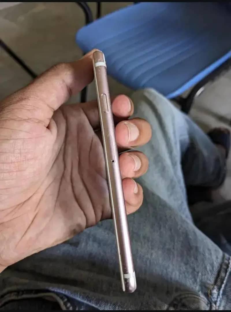 Apple iPhone 6S 2