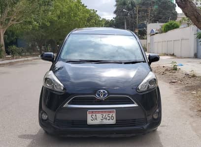 Toyota Sienta 2016