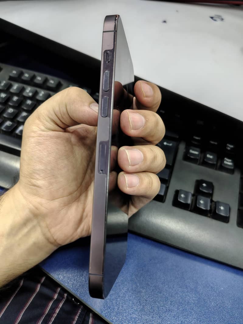 Apple iPhone 14 Pro Max 4