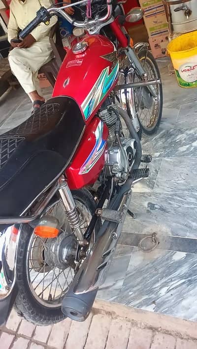 United 125cc