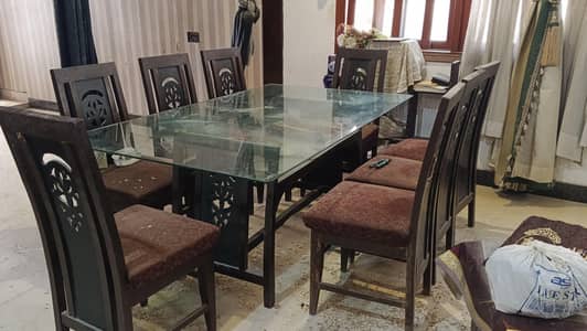Dining table for sale