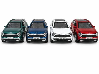 A Premium 1:38 Scale set of Kia Sportage L
