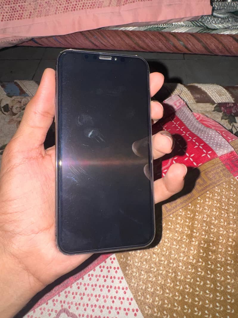 Apple iPhone X 0
