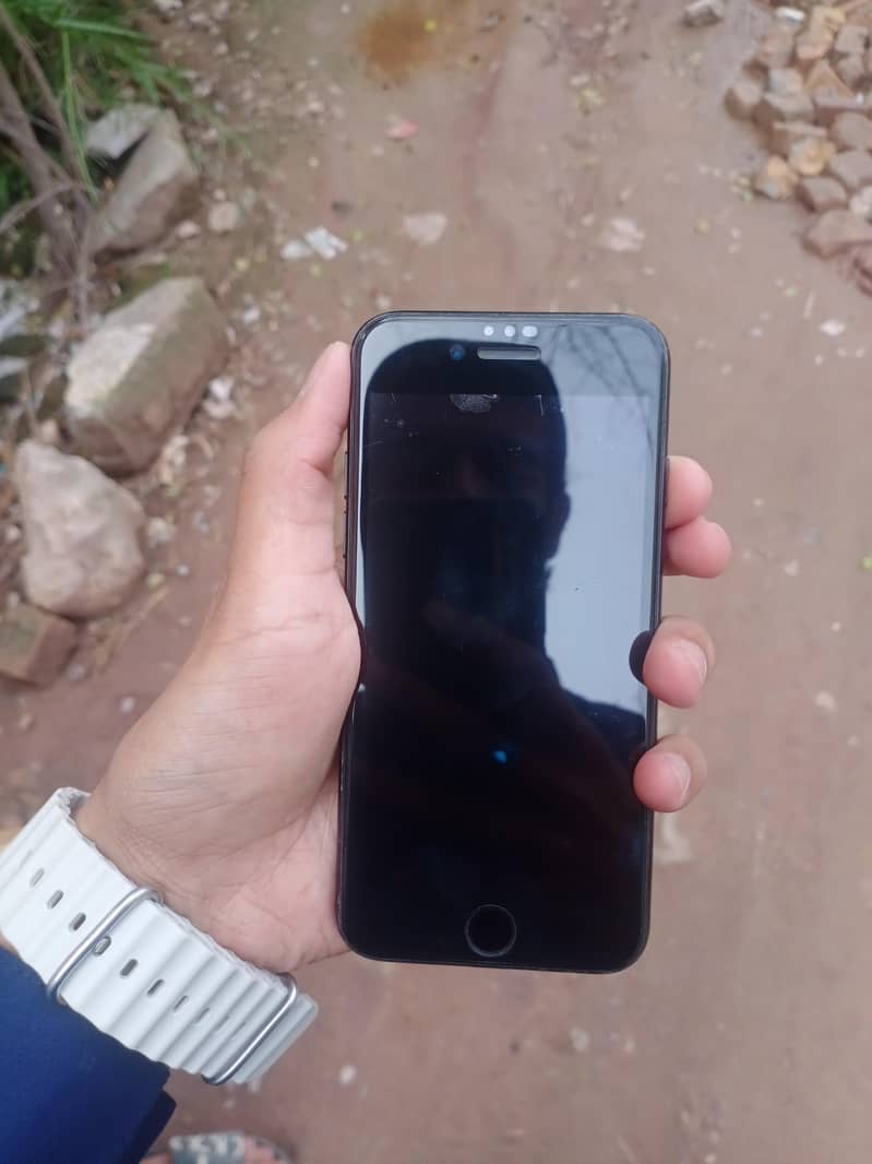 Apple iPhone 7 5
