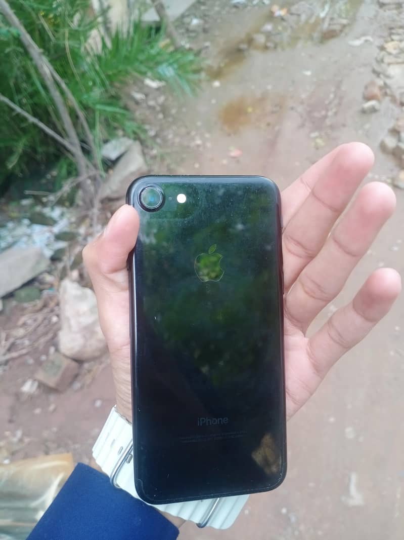 Apple iPhone 7 7