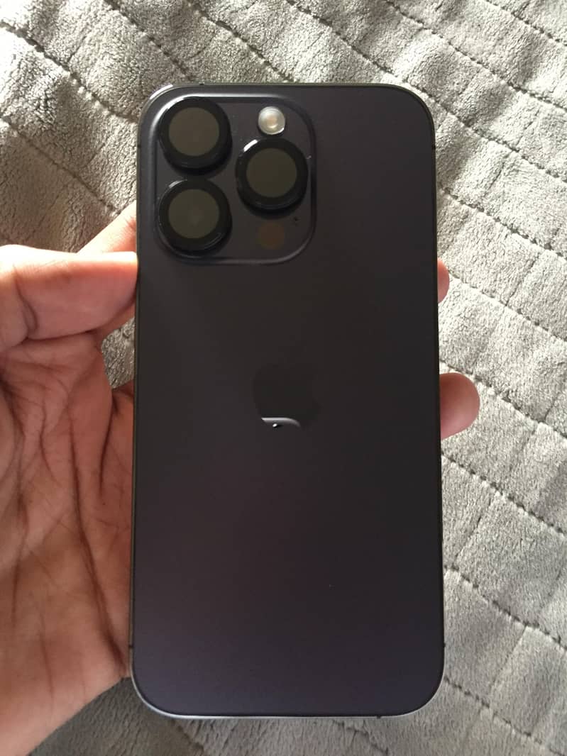 Apple iPhone 14 Pro 0