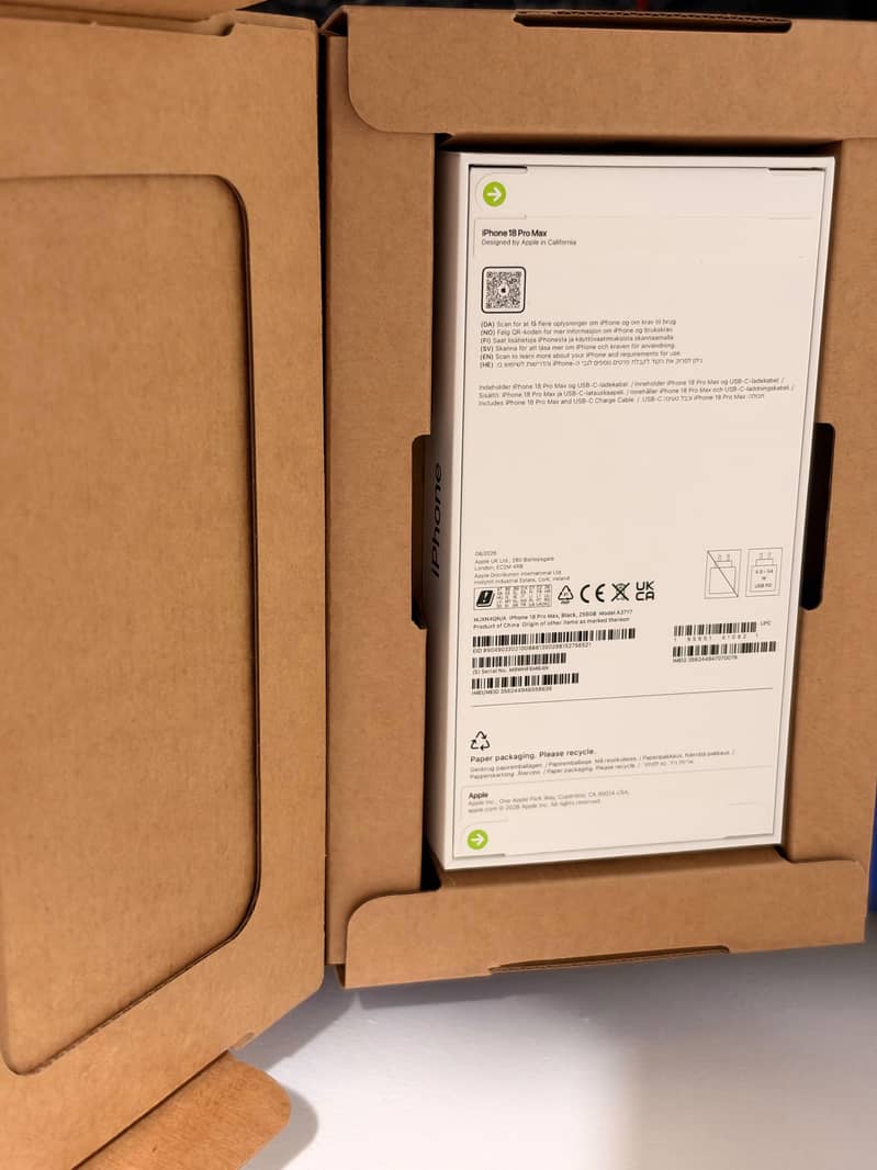 Apple iPhone 18 Pro Max 1