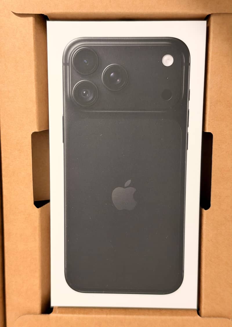 Apple iPhone 18 Pro Max 2