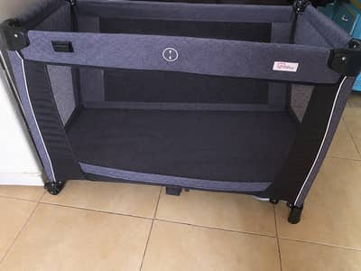Tinnies Baby cot / playpen/ bassinet for urgent sale