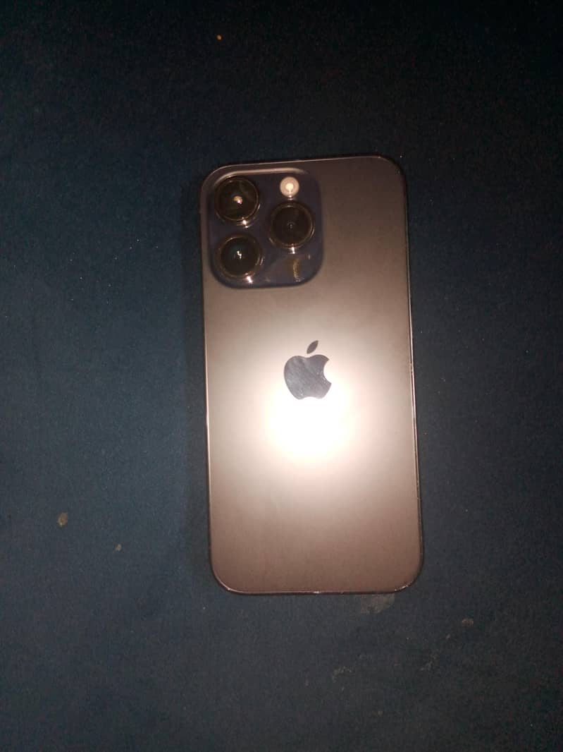 Apple iPhone 14 Pro 0