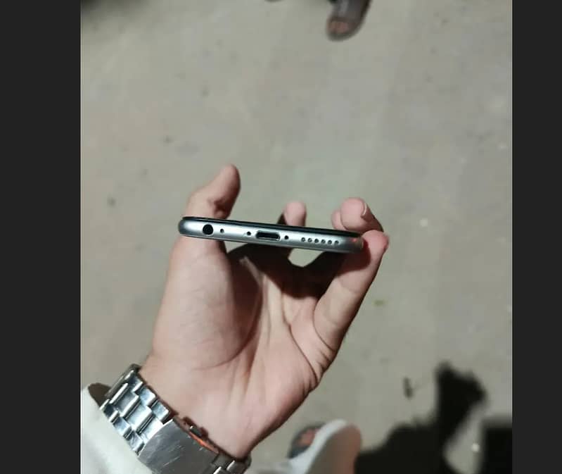 Apple iPhone 6 3