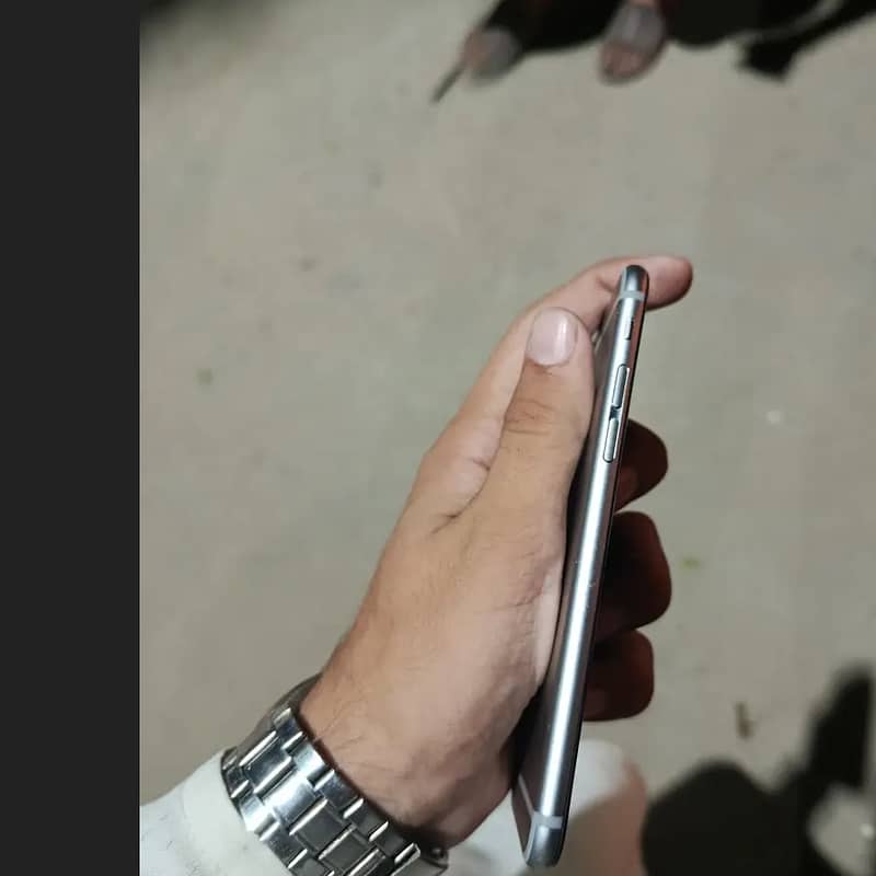 Apple iPhone 6 4