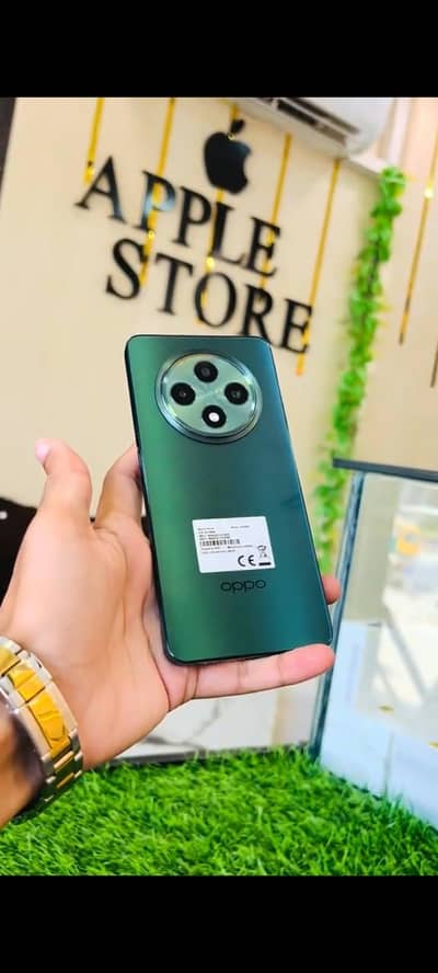 OPPO Reno 12f