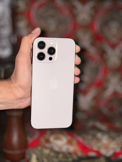 Apple iPhone 16 Pro Max jv