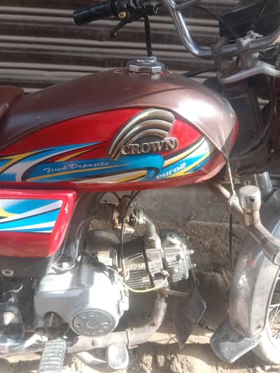 motorcycle crown 2014 model ok condion 70 percent saaf