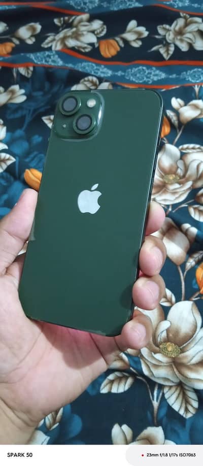 Apple iPhone 13