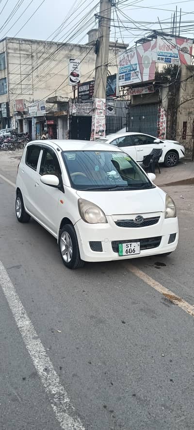 Daihatsu Mira 2009