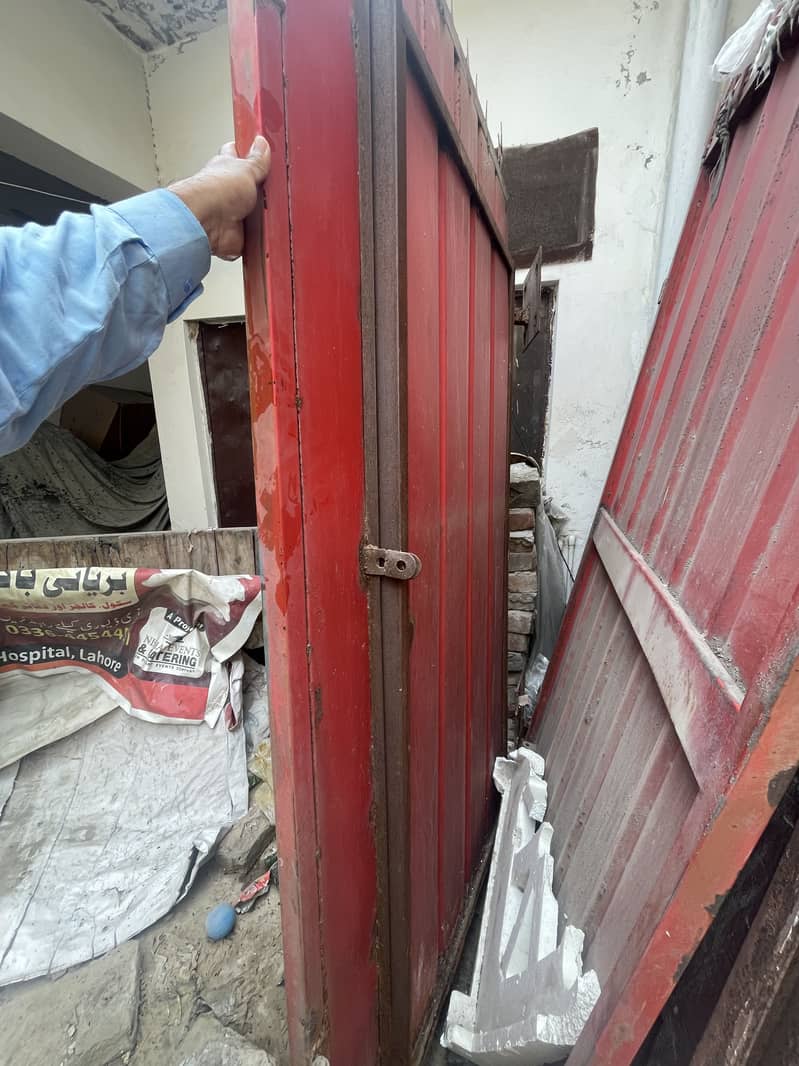 Main gate door 2