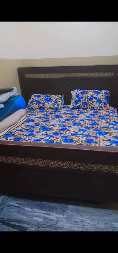 duble bed
