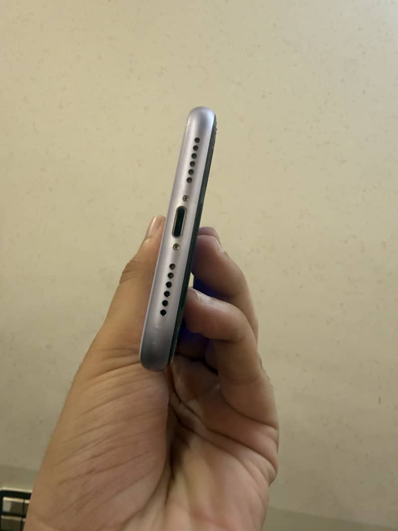 Apple iPhone 11 5