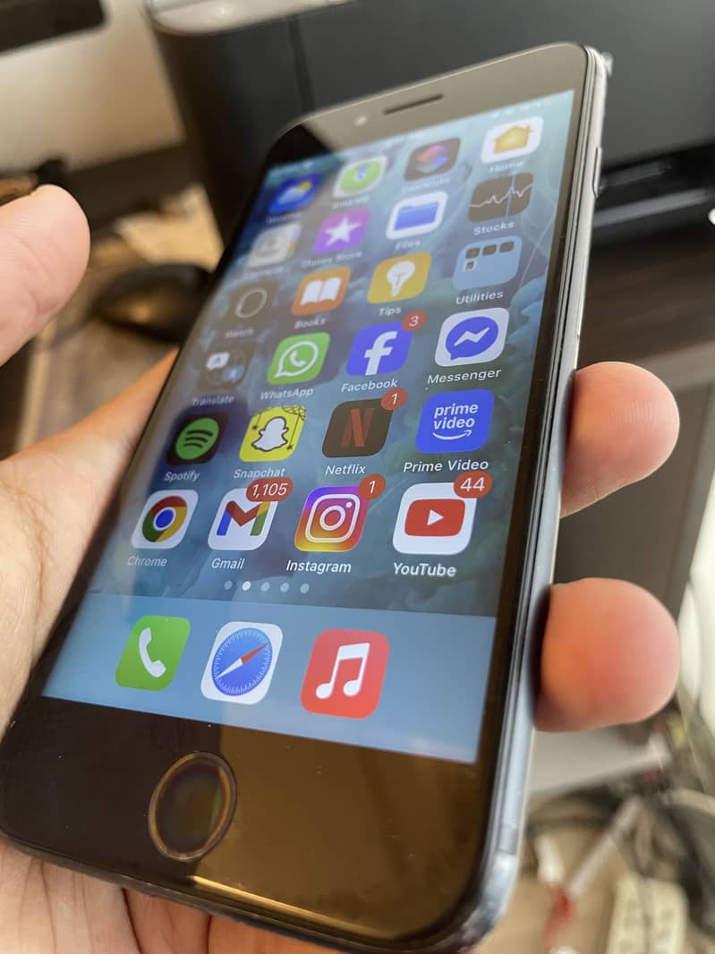 Apple iPhone 7 5