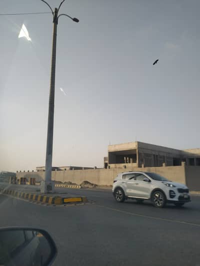 2000 Sq. yds, West-Open, Aar-Paar on Main Beach Avenue, (with Service Lane), Ph-8, DHA Karachi.