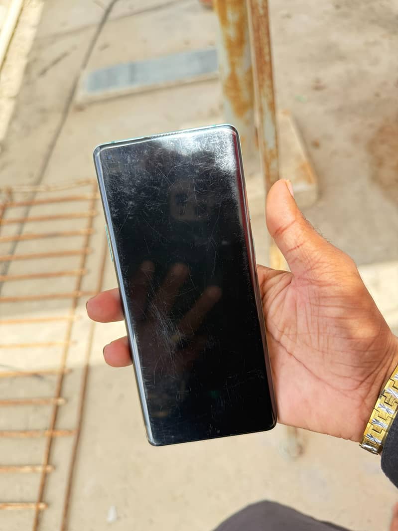 One Plus 8 Pro 6