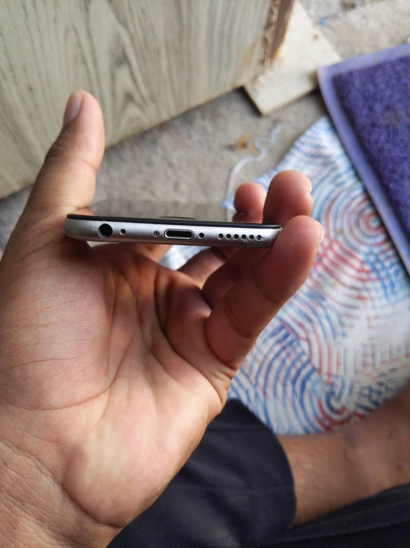 Apple iPhone 6 3