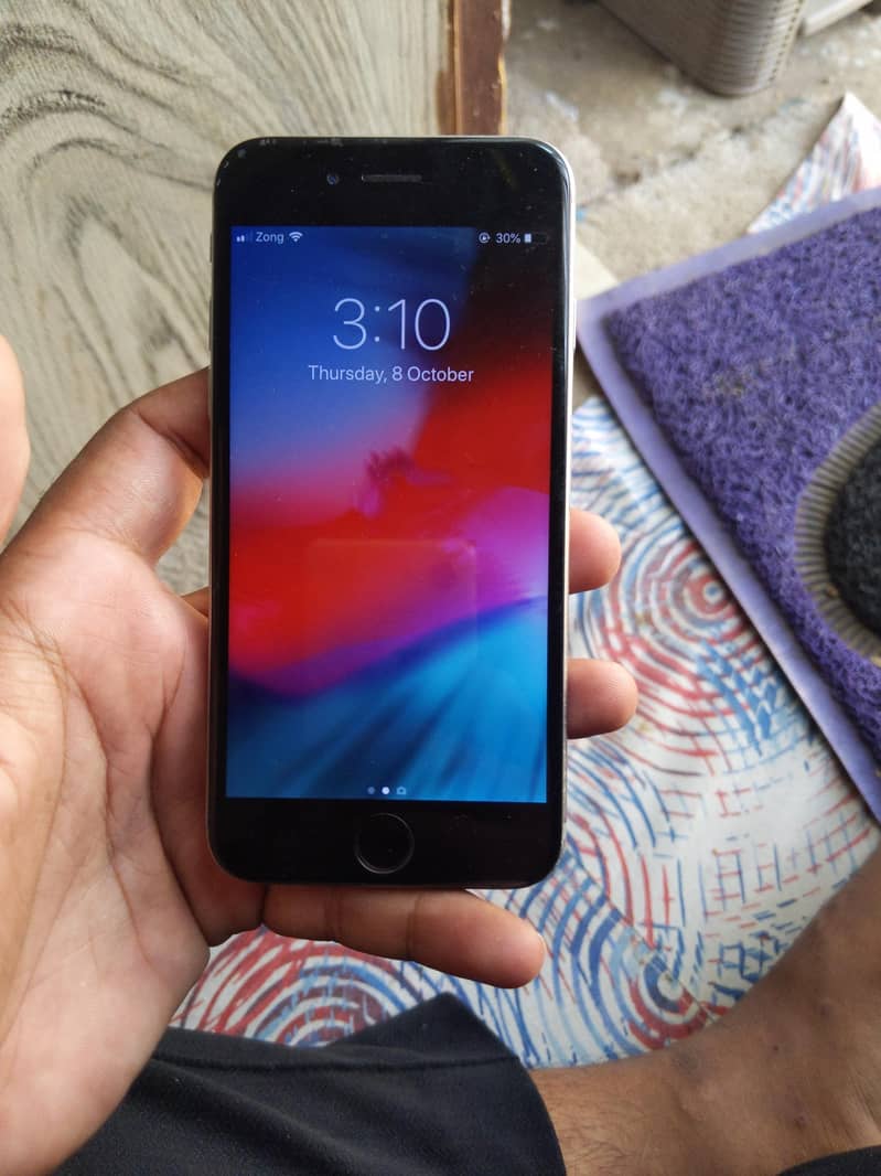 Apple iPhone 6 4