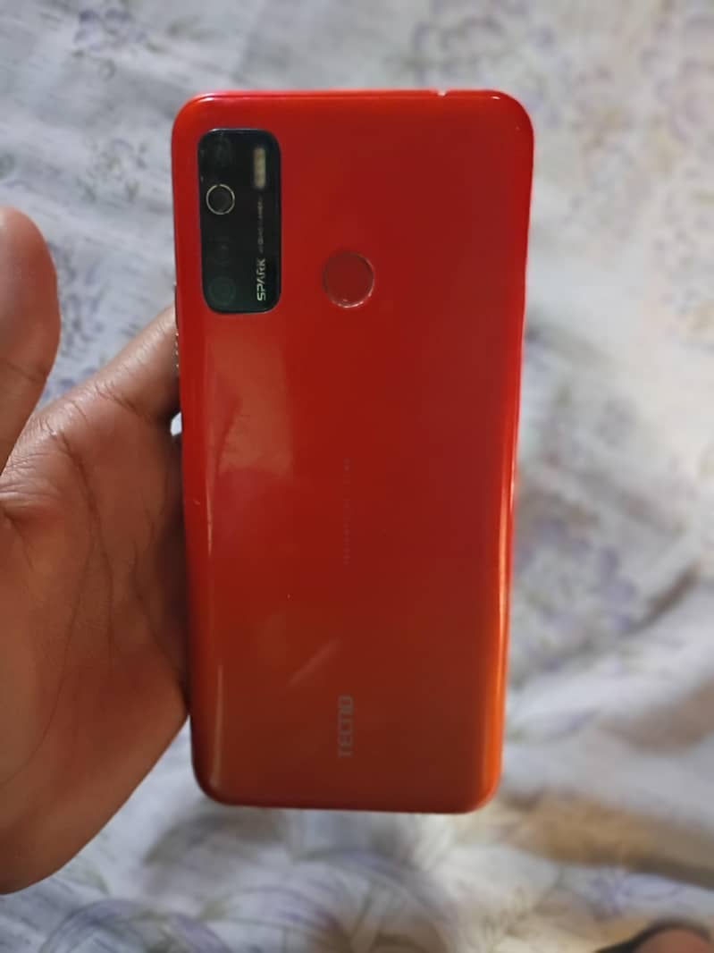 Tecno Spark 5 Pro 4