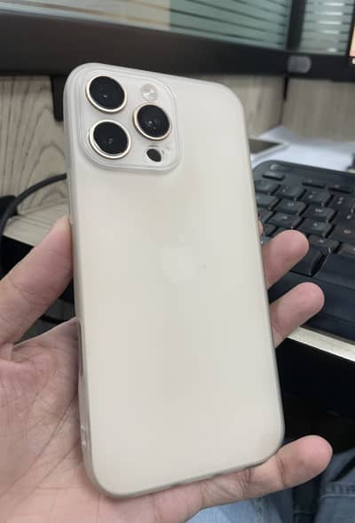 Apple iPhone 16 Pro Max Factory Unlock